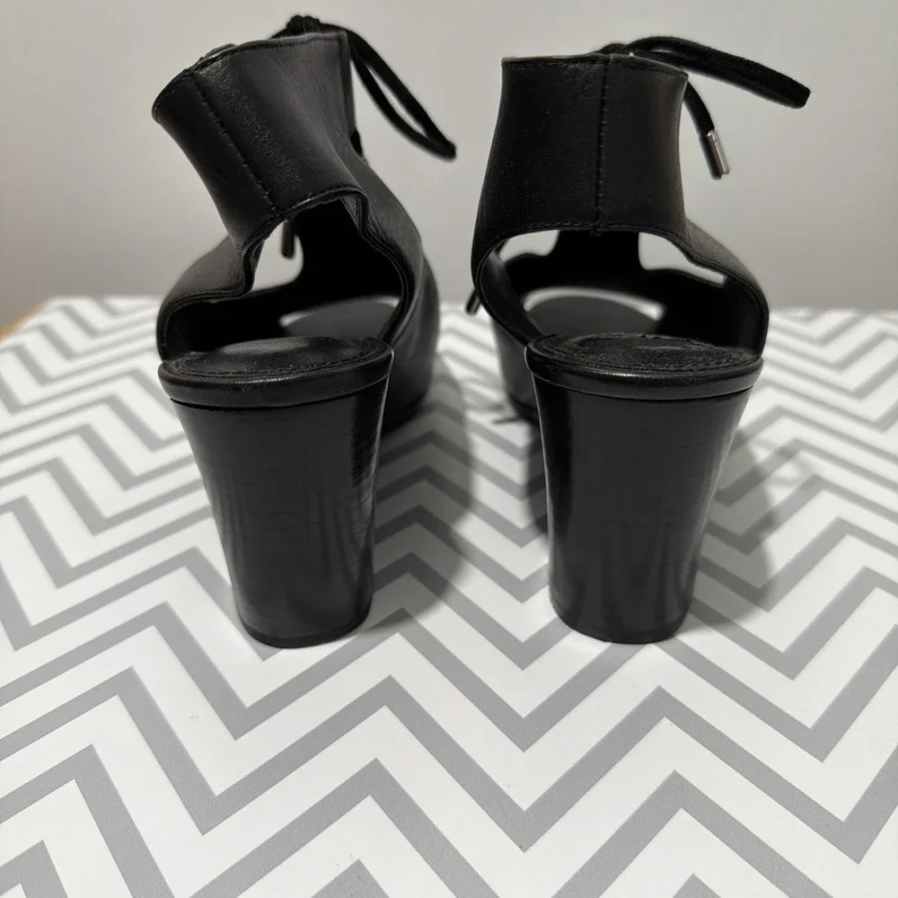 Lauren Ralph Lauren this pair